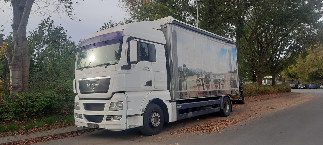 MAN TGX 18.360PS 4x2 G.Haus Kran+Funk - Schuifzeilen vrachtwagen, Kraanwagen: afbeelding 1 MAN TGX 18.360PS 4x2 G.Haus Kran+Funk - Schuifzeilen vrachtwagen, Kraanwagen: afbeelding 1