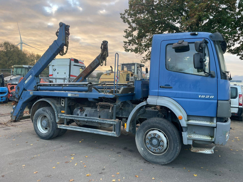 Mercedes-Benz 1828 Absetzkipper - Portaalarmsysteem vrachtwagen: afbeelding 1 Mercedes-Benz 1828 Absetzkipper - Portaalarmsysteem vrachtwagen: afbeelding 1