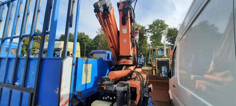 Mercedes-Benz 1828 Pritsche+Glastransport - Vrachtwagen met open laadbak, Kraanwagen: afbeelding 4 Mercedes-Benz 1828 Pritsche+Glastransport - Vrachtwagen met open laadbak, Kraanwagen: afbeelding 4