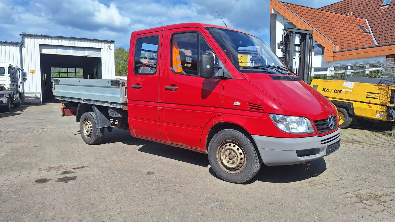 Mercedes-Benz 313 Pritsche Doppelkabine - Bestelwagen met open laadbak, Bestelwagen met dubbele cabine: afbeelding 1 Mercedes-Benz 313 Pritsche Doppelkabine - Bestelwagen met open laadbak, Bestelwagen met dubbele cabine: afbeelding 1