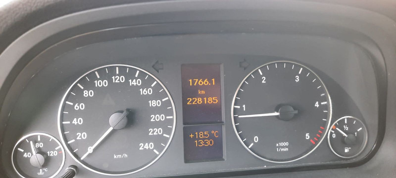 Mercedes-Benz A-Klasse 180 A 180 CDI AVANTGARDE - Personenwagen: afbeelding 3 Mercedes-Benz A-Klasse 180 A 180 CDI AVANTGARDE - Personenwagen: afbeelding 3