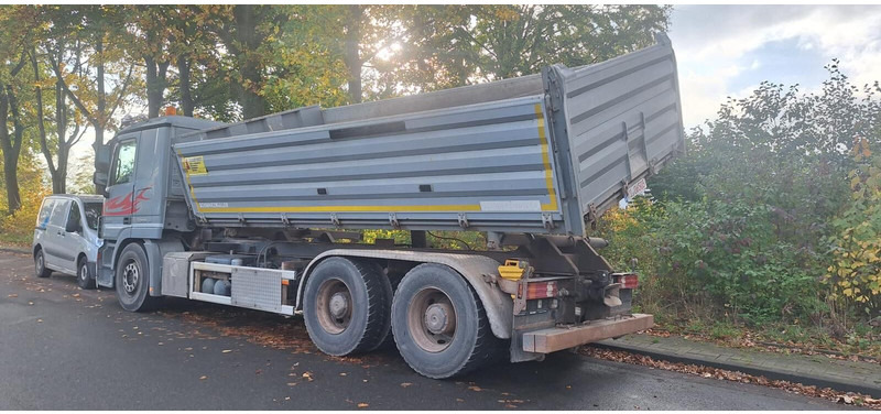 Mercedes-Benz Actros 2651 - Kipper vrachtwagen: afbeelding 3 Mercedes-Benz Actros 2651 - Kipper vrachtwagen: afbeelding 3