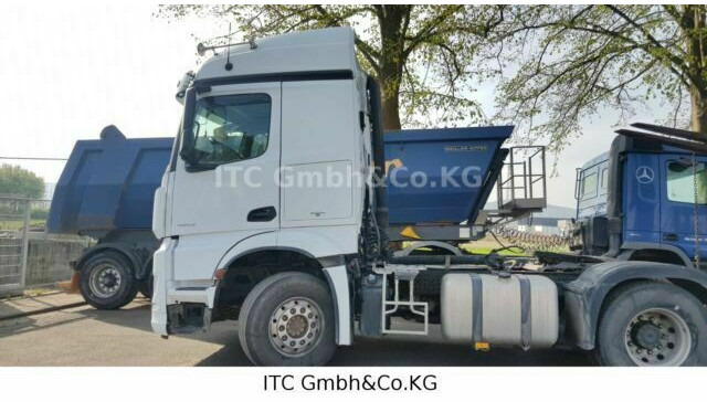 Mercedes-Benz 1840 Actros G.Haus-Hochdach German Truck Vollau - Trekker: afbeelding 1 Mercedes-Benz 1840 Actros G.Haus-Hochdach German Truck Vollau - Trekker: afbeelding 1