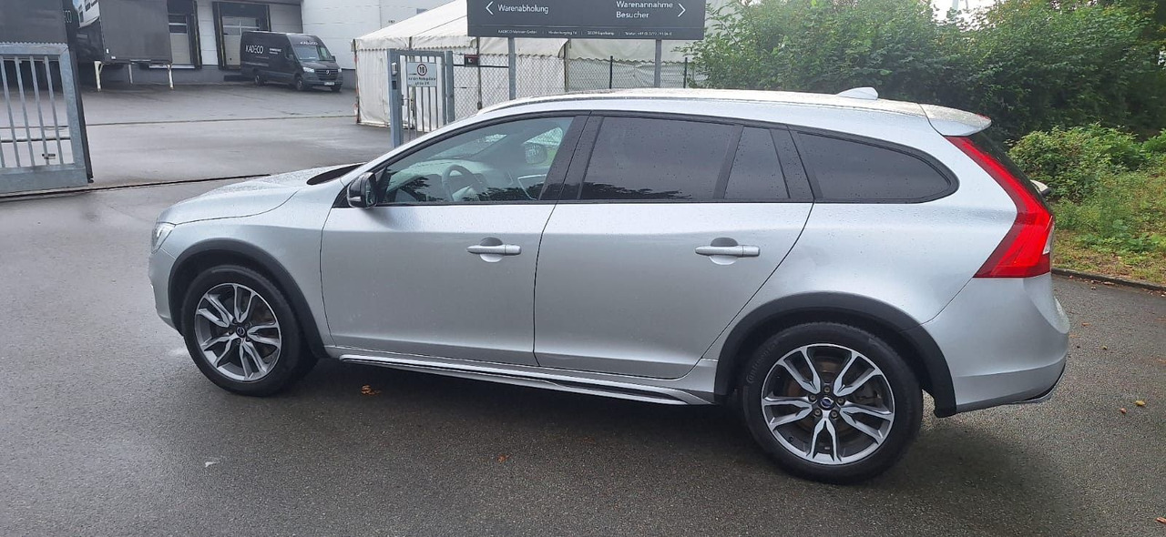 Volvo V60 Cross Country Summum AWD - Personenwagen: afbeelding 2 Volvo V60 Cross Country Summum AWD - Personenwagen: afbeelding 2