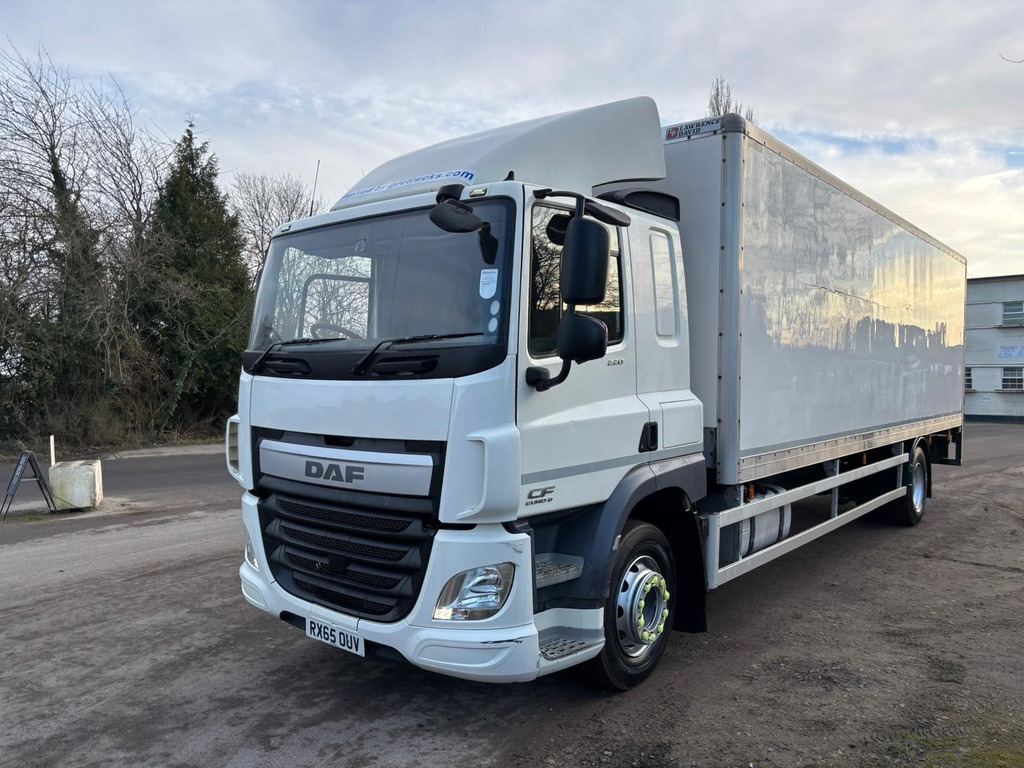 2015 DAF CF 220 Rigid Truck - Bakwagen: afbeelding 2 2015 DAF CF 220 Rigid Truck - Bakwagen: afbeelding 2