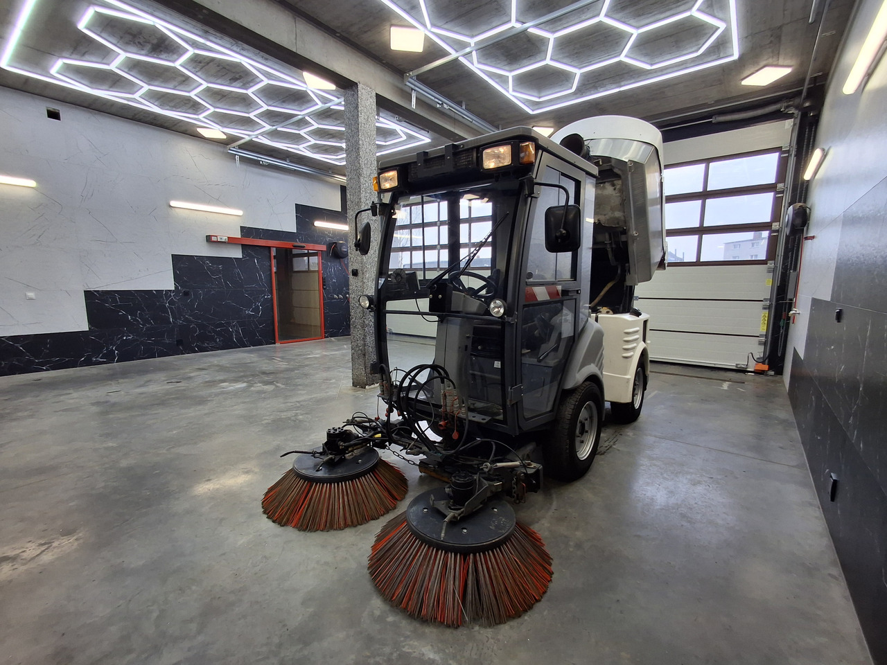 Hako Citymaster 1200 Zamiatarka Kehrmaschine Diesel - Veegwagen: afbeelding 2 Hako Citymaster 1200 Zamiatarka Kehrmaschine Diesel - Veegwagen: afbeelding 2