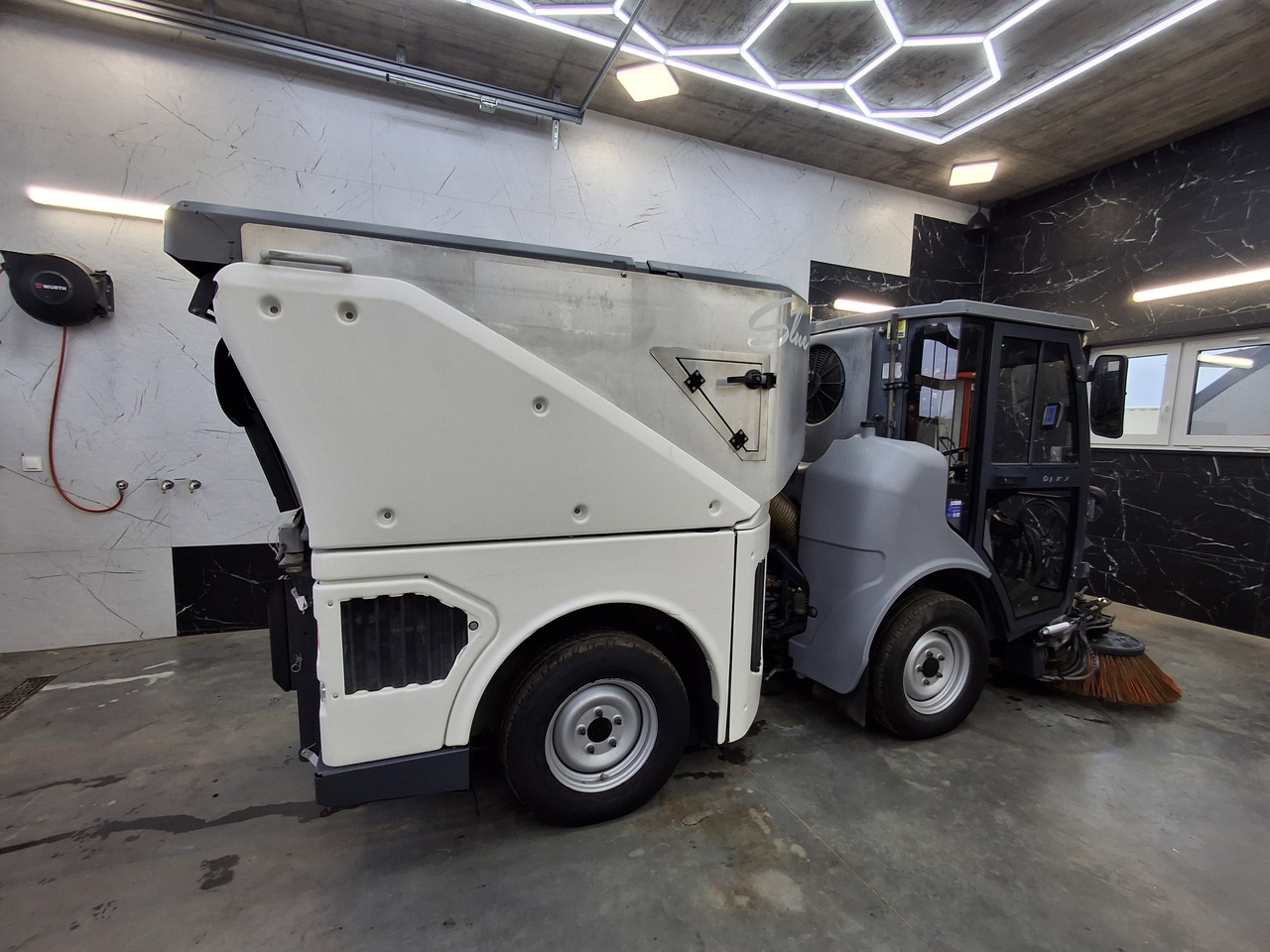 Hako Citymaster 1600 Zamiatarka Kehrmaschine Euro 6 PM2.5 - Veegwagen: afbeelding 5 Hako Citymaster 1600 Zamiatarka Kehrmaschine Euro 6 PM2.5 - Veegwagen: afbeelding 5