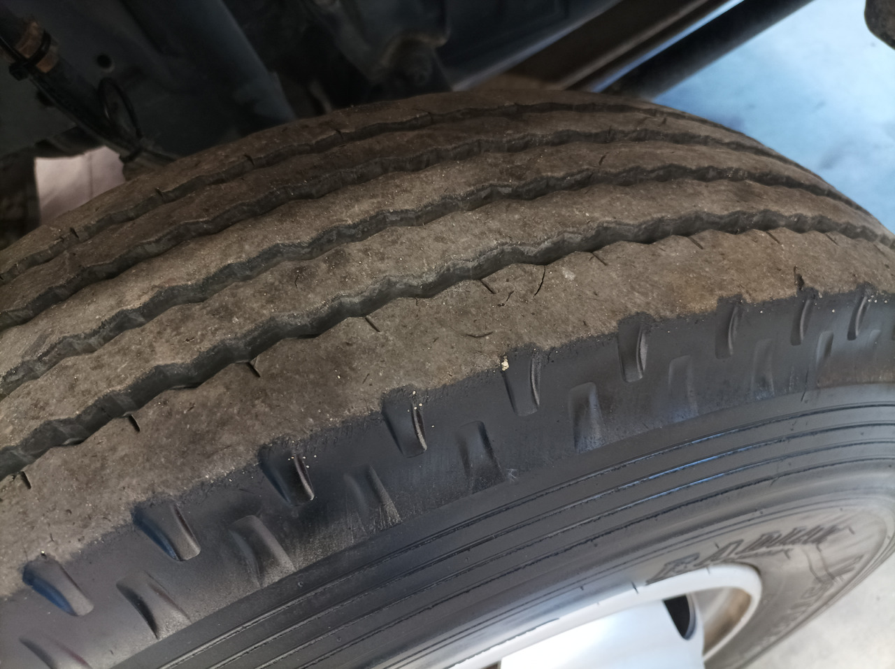 Veegwagen MERCEDES-BENZ Atego 1018 Zamiatarka Kehrmaschine BUCHER Szczotki L/R PM10 2 Silniki 2012r: afbeelding 14