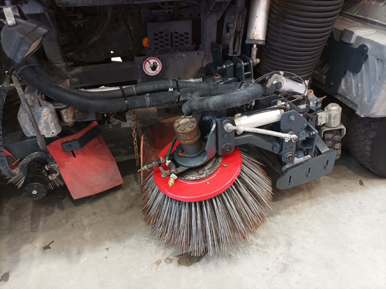 Veegwagen MERCEDES-BENZ Atego 1018 Zamiatarka Kehrmaschine BUCHER Szczotki L/R PM10 2 Silniki 2012r: afbeelding 13