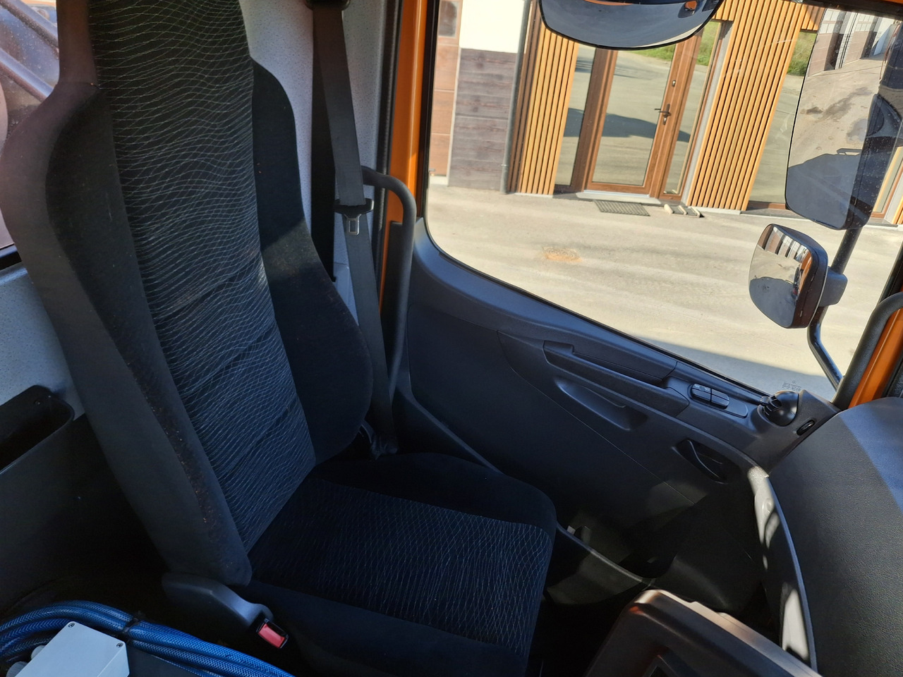 Veegwagen MERCEDES-BENZ Atego 1523 Zamiatarka Kehrmaschine BUCHER CityFant 6000 Euro 6 PM10 L/R Rura Do Liści: afbeelding 38