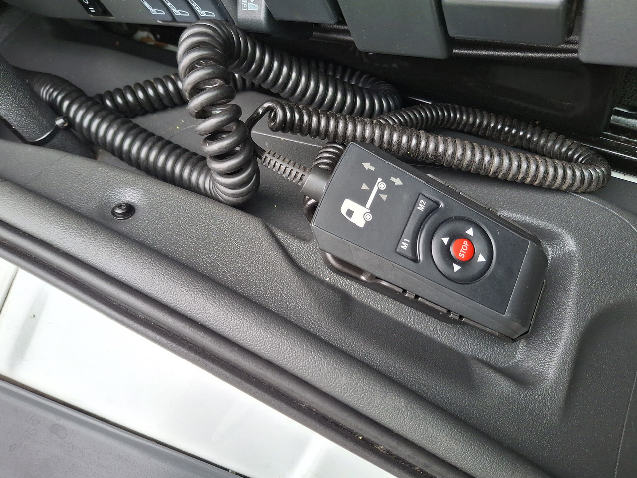 Veegwagen MERCEDES-BENZ Atego 1523 Zamiatarka Kehrmaschine Schmidt Street King 660 Euro 6 PM10 2 Motoren Szczotki L/R 2016r: afbeelding 29