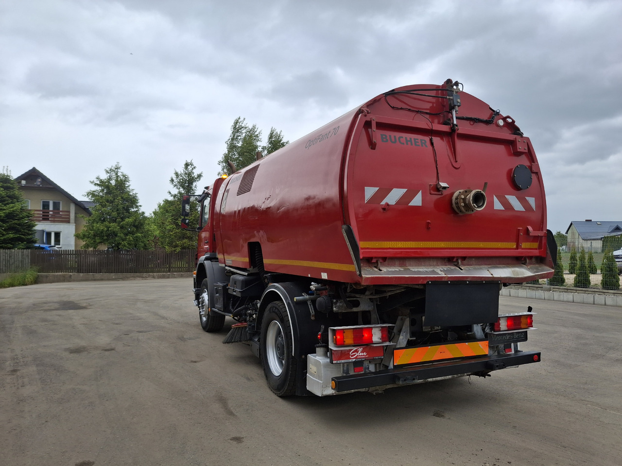 MERCEDES-BENZ Axor 1829 Zamiatarka Kehrmaschine BUCHER 2 Motoren Karcher PM10 Odchwaszczarka Sweeper - Veegwagen: afbeelding 3 MERCEDES-BENZ Axor 1829 Zamiatarka Kehrmaschine BUCHER 2 Motoren Karcher PM10 Odchwaszczarka Sweeper - Veegwagen: afbeelding 3