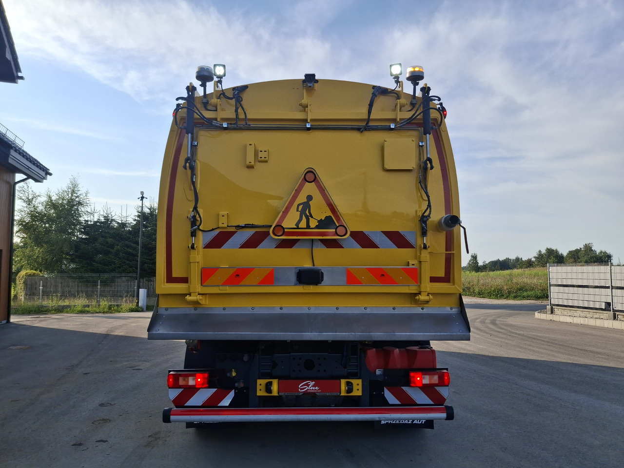 VOLVO FMX 420 Zamiatarka Kehrmaschine Euro 6 PM2.5 BROCK VS 7 TECH Karcher L/R 2145 Mth 2021r - Veegwagen: afbeelding 5 VOLVO FMX 420 Zamiatarka Kehrmaschine Euro 6 PM2.5 BROCK VS 7 TECH Karcher L/R 2145 Mth 2021r - Veegwagen: afbeelding 5