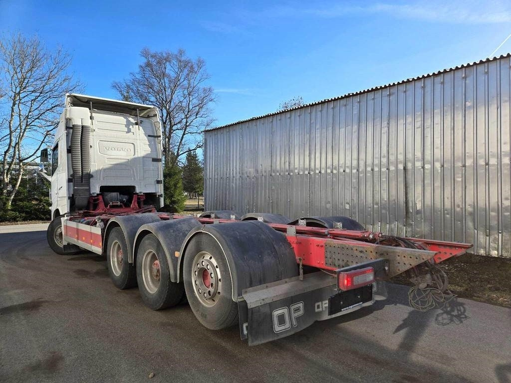 Volvo FH540 8X4 CHASSY - Chassis vrachtwagen: afbeelding 2 Volvo FH540 8X4 CHASSY - Chassis vrachtwagen: afbeelding 2