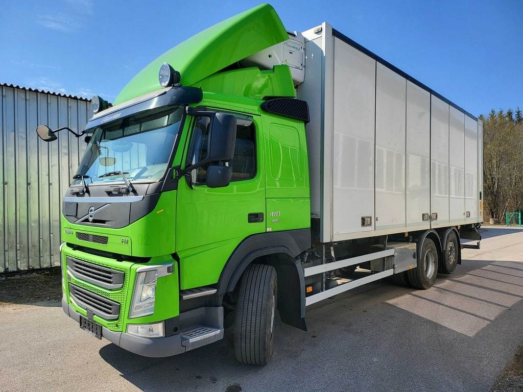 Volvo FM410 6X2 CARRIER SIDEOPENING - Koelwagen vrachtwagen: afbeelding 4 Volvo FM410 6X2 CARRIER SIDEOPENING - Koelwagen vrachtwagen: afbeelding 4