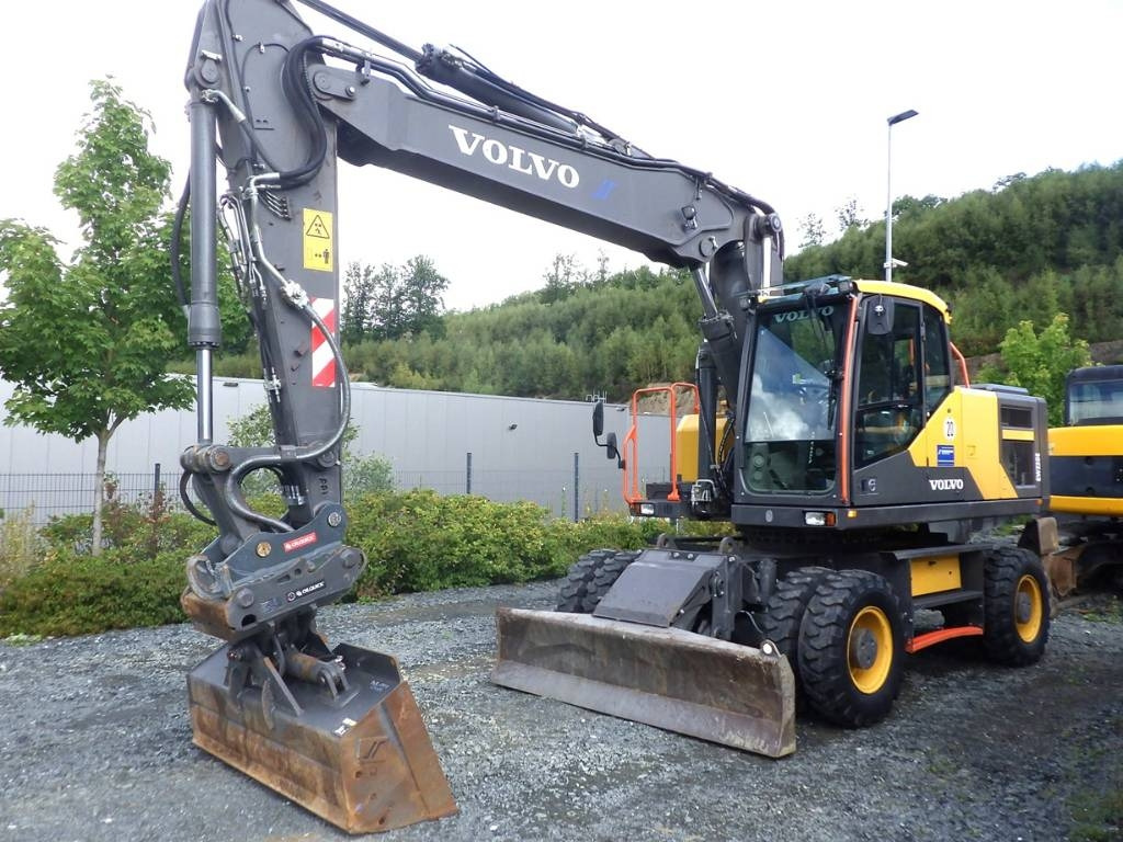 Volvo EW 220 E  - Mobiele graafmachine: afbeelding 1 Volvo EW 220 E  - Mobiele graafmachine: afbeelding 1
