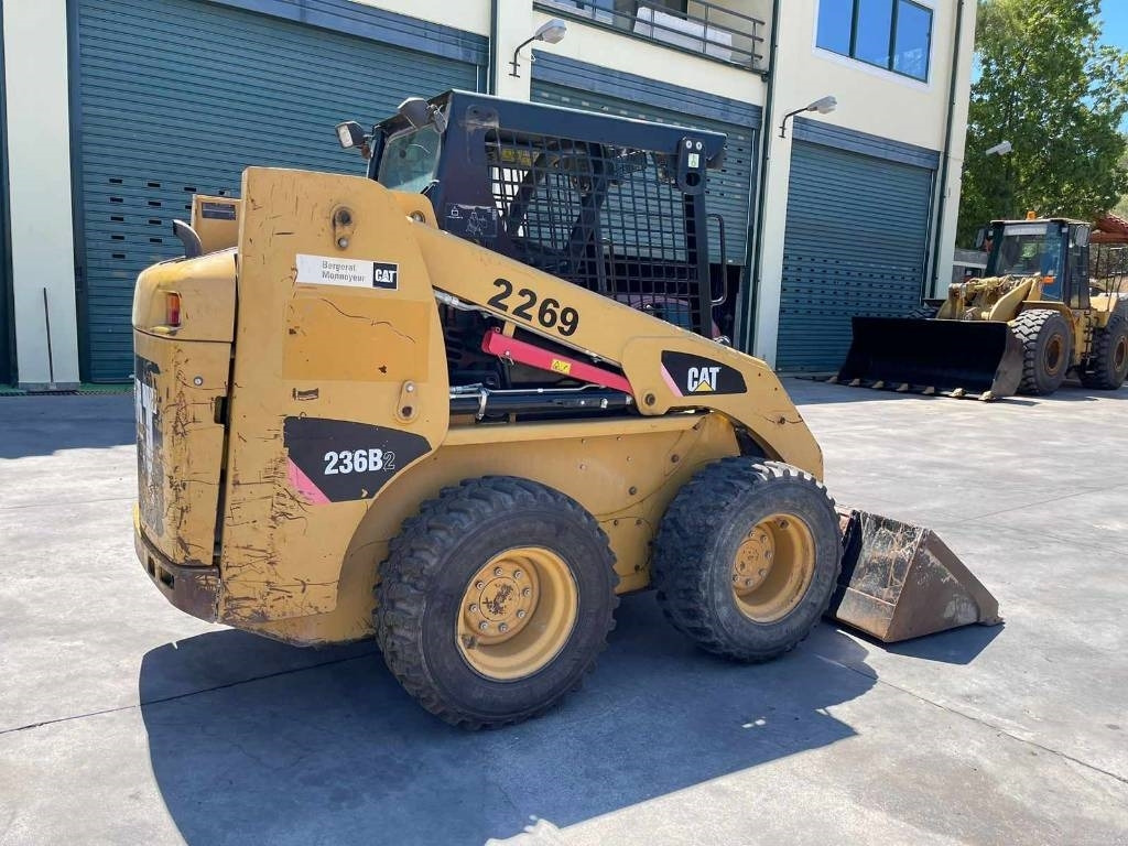 Leasing CAT 236 B  CAT 236 B: afbeelding 19