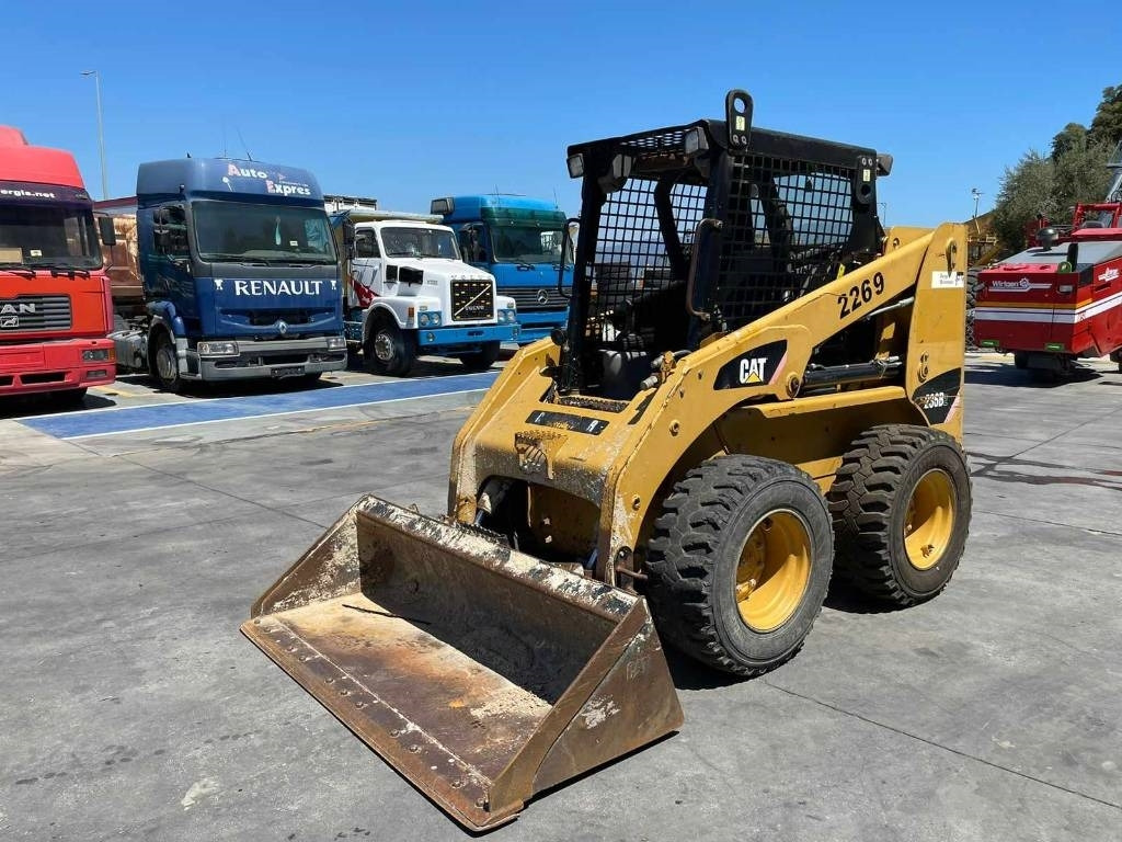 Leasing CAT 236 B  CAT 236 B: afbeelding 11