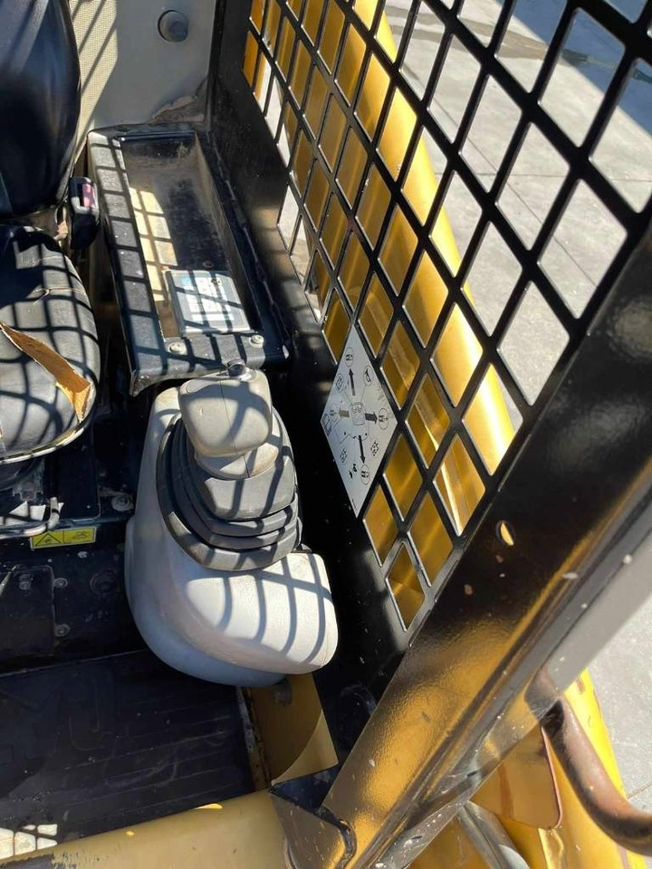 Leasing CAT 236 B  CAT 236 B: afbeelding 15