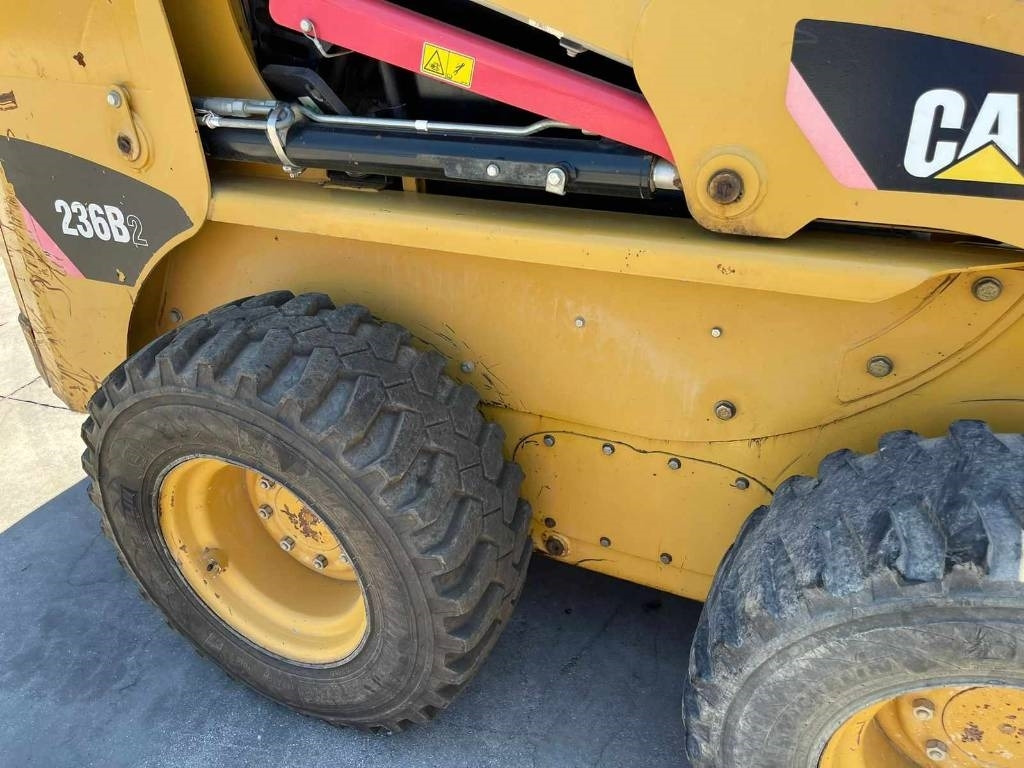 Leasing CAT 236 B  CAT 236 B: afbeelding 18