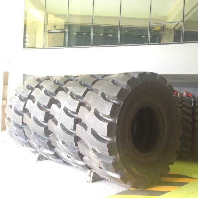 Goodyear 3565R33 L5 - Band voor Bouwmachine: afbeelding 3 Goodyear 3565R33 L5 - Band voor Bouwmachine: afbeelding 3