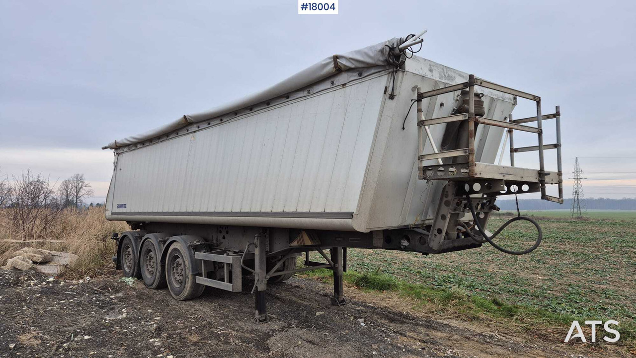 Semi-trailer truck, tipper SCHMITZ SKI 24 8.2 (2008) - Kipper oplegger: afbeelding 1 Semi-trailer truck, tipper SCHMITZ SKI 24 8.2 (2008) - Kipper oplegger: afbeelding 1