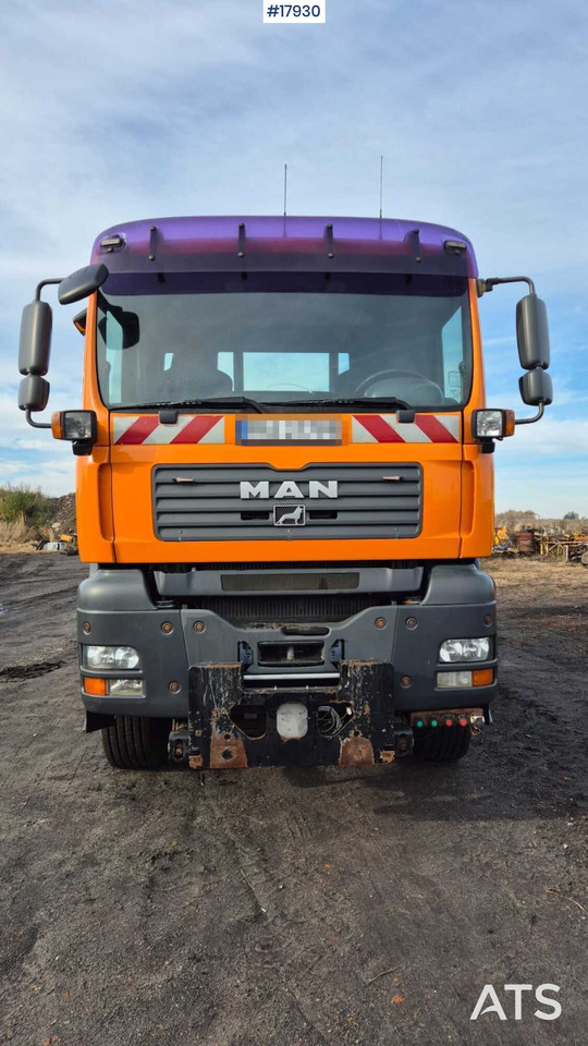 Tipper/sand spreader MAN TGA 18.320 (2007) - Kipper vrachtwagen: afbeelding 2 Tipper/sand spreader MAN TGA 18.320 (2007) - Kipper vrachtwagen: afbeelding 2
