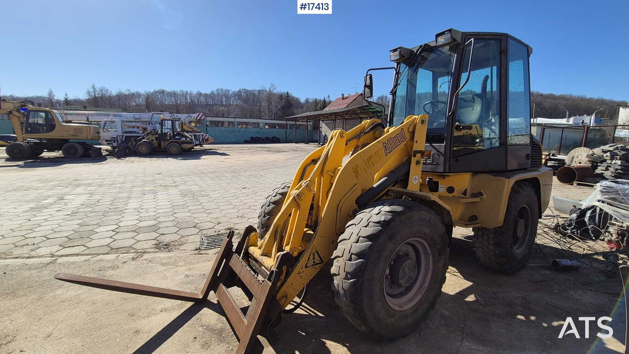 Wheel loader AHLMANN AL 85t 2004) forks, quick coupler, opening bucket. - Wiellader: afbeelding 1 Wheel loader AHLMANN AL 85t 2004) forks, quick coupler, opening bucket. - Wiellader: afbeelding 1