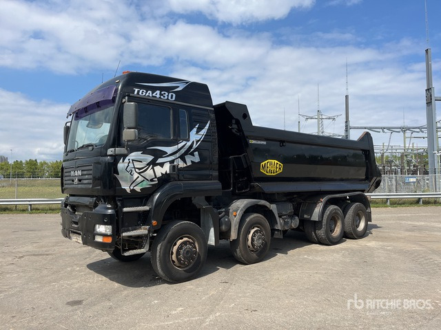 2006 MAN TGA41.430 8x8 Twin-Steer Sleeper T/A Dump Truck - Kipper vrachtwagen: afbeelding 2 2006 MAN TGA41.430 8x8 Twin-Steer Sleeper T/A Dump Truck - Kipper vrachtwagen: afbeelding 2