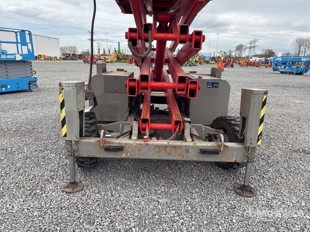 Schaarlift 2008 Haulotte H15SX 4x4 Diesel Scissor Lift: afbeelding 6 Schaarlift 2008 Haulotte H15SX 4x4 Diesel Scissor Lift: afbeelding 6