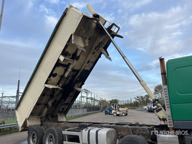 2010 Volvo FM420 8x4 Twin-Steer Sleeper Quad/A Dump Truck - Kipper vrachtwagen: afbeelding 4 2010 Volvo FM420 8x4 Twin-Steer Sleeper Quad/A Dump Truck - Kipper vrachtwagen: afbeelding 4