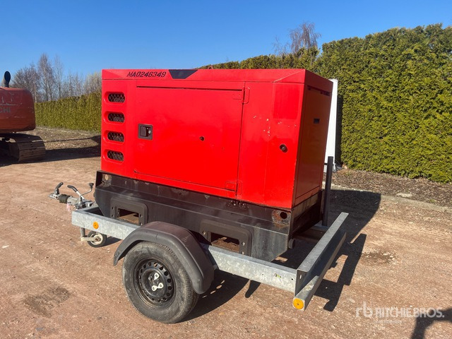 2012 Sdmo R22 Mobile Generator Set - Industrie generator: afbeelding 3 2012 Sdmo R22 Mobile Generator Set - Industrie generator: afbeelding 3