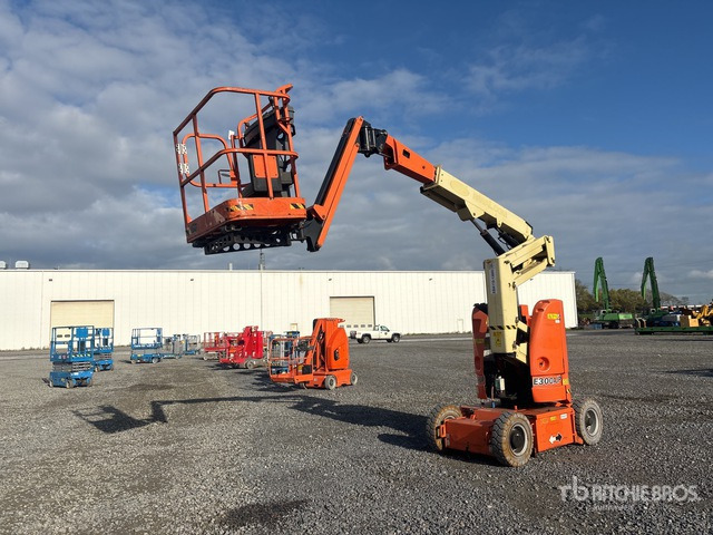 2013 JLG E300 AJP 2WD Electric Articulating Boom Lift - Knikarmhoogwerker: afbeelding 4 2013 JLG E300 AJP 2WD Electric Articulating Boom Lift - Knikarmhoogwerker: afbeelding 4