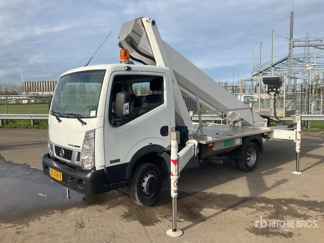 2015 Nissan Cabstar 2015 Palfinger P260B 230 kg Str ... Boom Truck - Vrachtwagen hoogwerker: afbeelding 2 2015 Nissan Cabstar 2015 Palfinger P260B 230 kg Str ... Boom Truck - Vrachtwagen hoogwerker: afbeelding 2