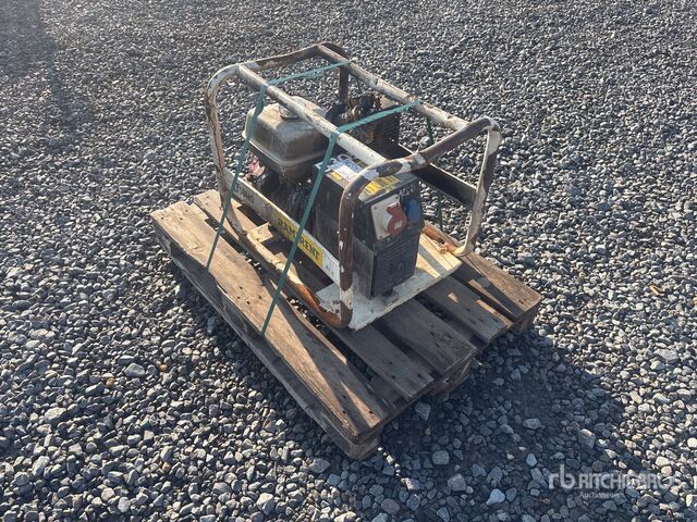 Sdmo R7.5T Generator Set - Industrie generator: afbeelding 2 Sdmo R7.5T Generator Set - Industrie generator: afbeelding 2