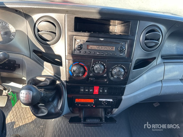 2010 Iveco 35C18 2WD Tractor - Trekker: afbeelding 4 2010 Iveco 35C18 2WD Tractor - Trekker: afbeelding 4