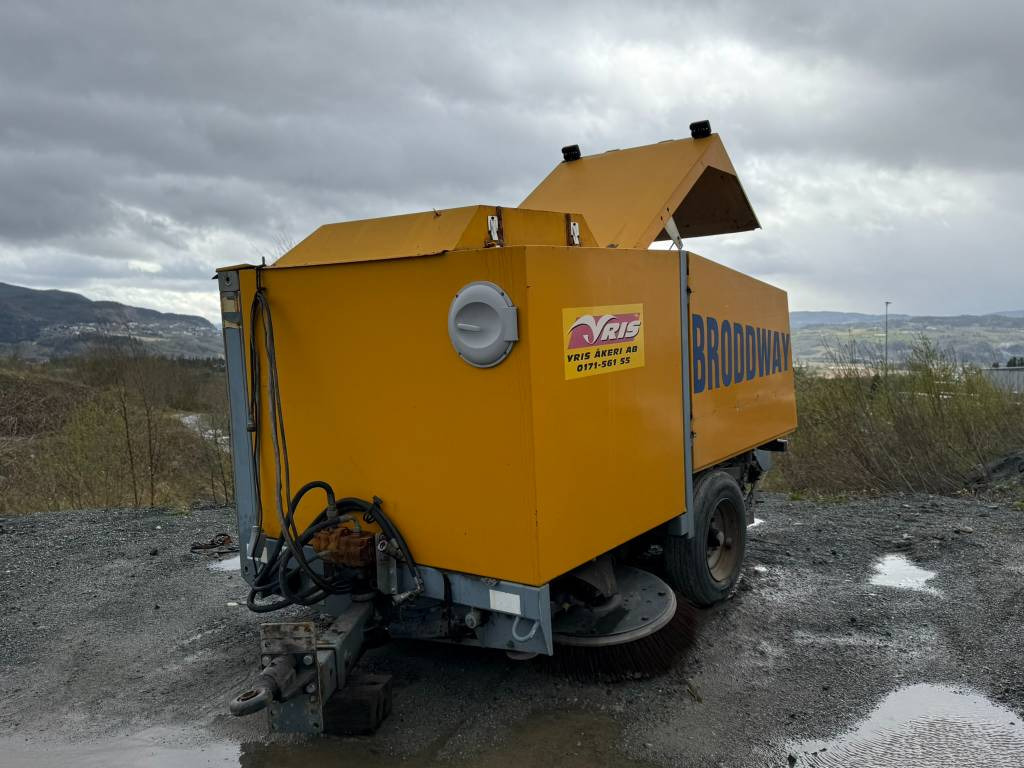 Broddway Combi feievogn - Veegwagen: afbeelding 1 Broddway Combi feievogn - Veegwagen: afbeelding 1