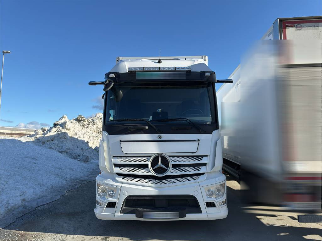 Mercedes-Benz Actros 1833 - Bakwagen: afbeelding 3 Mercedes-Benz Actros 1833 - Bakwagen: afbeelding 3
