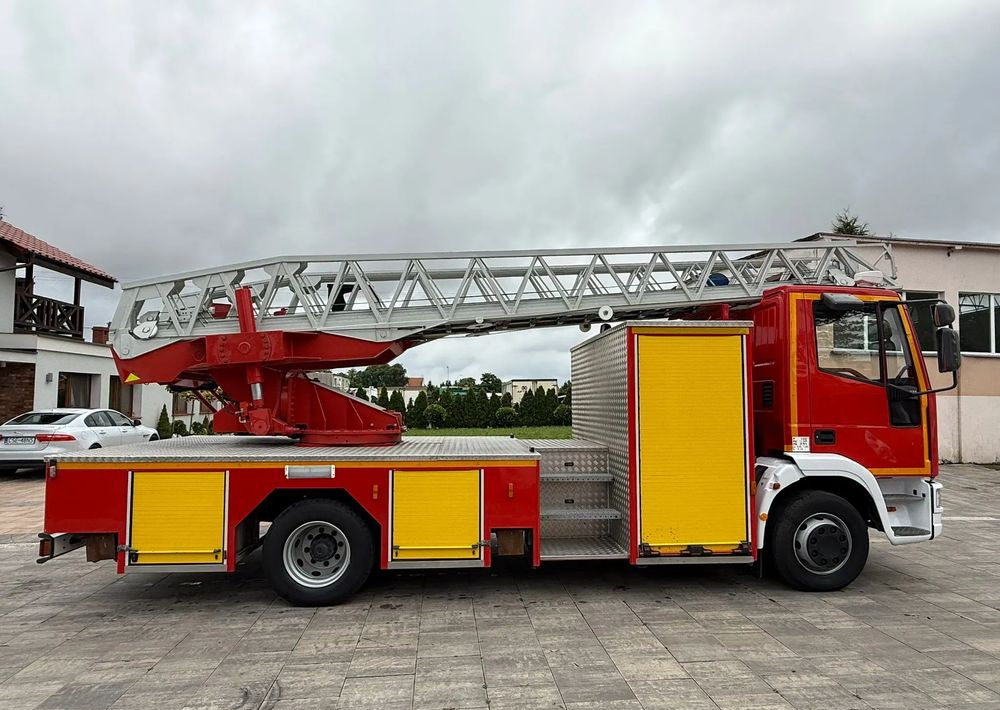 Iveco Eurocargo 130E24 - Brandweerwagen: afbeelding 4 Iveco Eurocargo 130E24 - Brandweerwagen: afbeelding 4