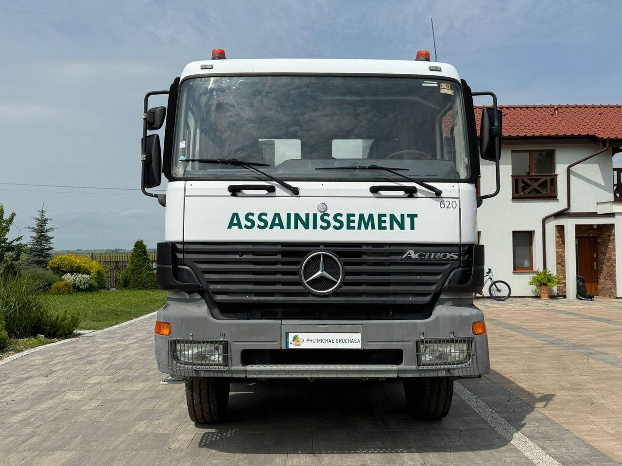 Mercedes-Benz Actros 4140 8x4 Wóz Asenizacyjny Beczkowóz 16500 Litrów - Vacuümwagen: afbeelding 2 Mercedes-Benz Actros 4140 8x4 Wóz Asenizacyjny Beczkowóz 16500 Litrów - Vacuümwagen: afbeelding 2
