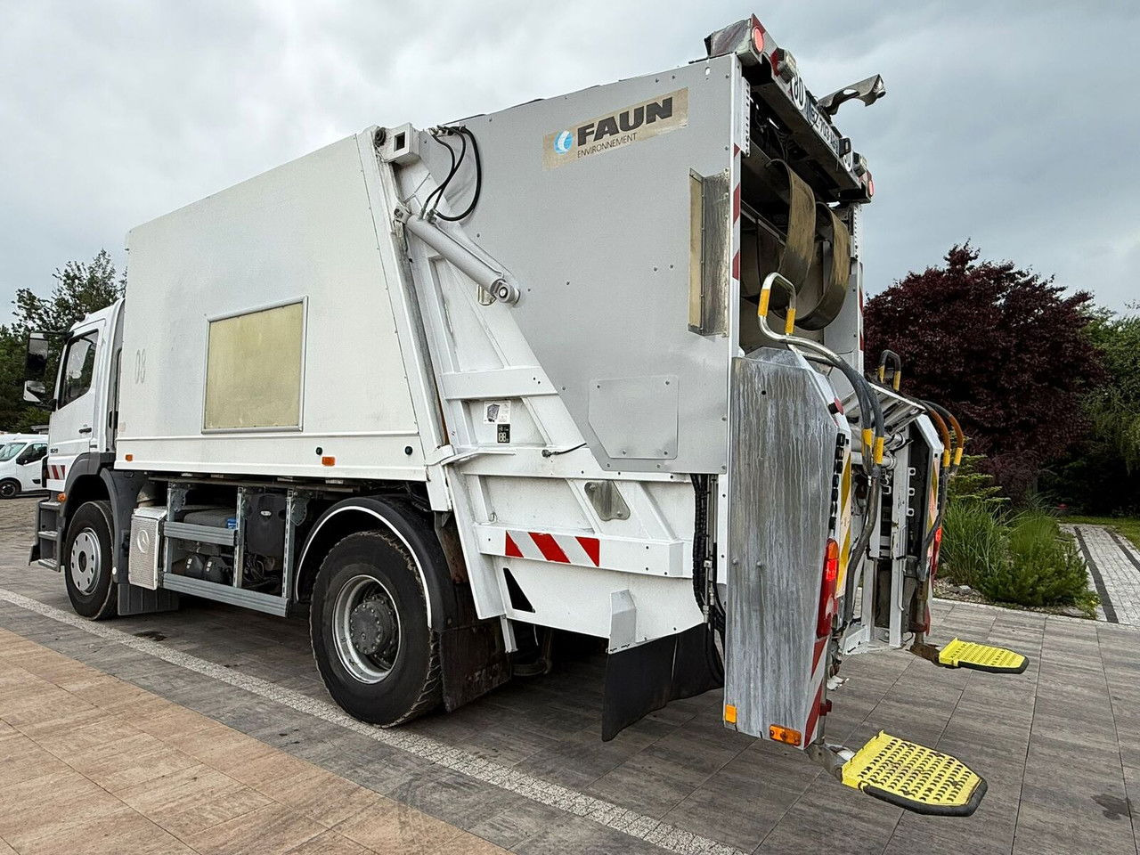 Mercedes-Benz Axor 1829 Faun VR3 TR2 - Vuilniswagen: afbeelding 5 Mercedes-Benz Axor 1829 Faun VR3 TR2 - Vuilniswagen: afbeelding 5