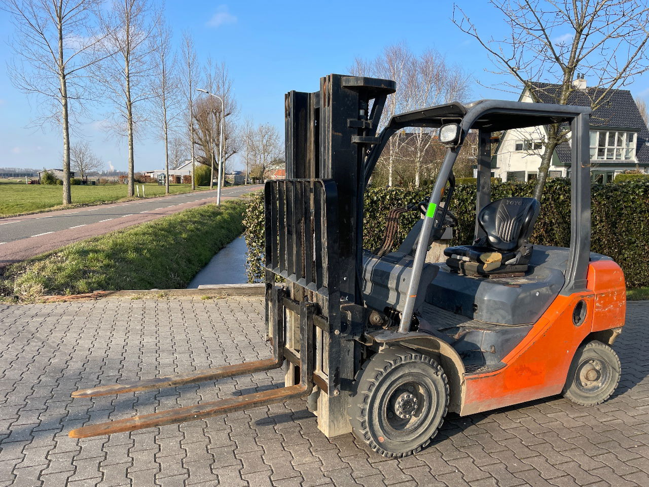Toyota 02 8FDF25 2.5 ton triplo diesel heftruck - Heftruck: afbeelding 2 Toyota 02 8FDF25 2.5 ton triplo diesel heftruck - Heftruck: afbeelding 2