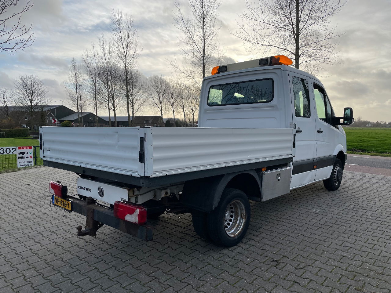 Volkswagen Crafter 46 dubbele cabine - Bestelwagen met open laadbak: afbeelding 5 Volkswagen Crafter 46 dubbele cabine - Bestelwagen met open laadbak: afbeelding 5