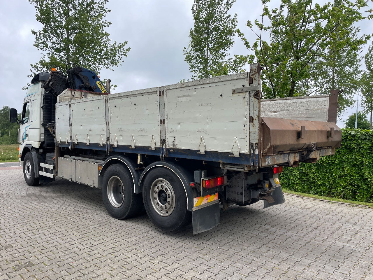 Volvo FM 7 310hp with Palfinger PK21000 with remote and tipper - Kipper vrachtwagen, Kraanwagen: afbeelding 3 Volvo FM 7 310hp with Palfinger PK21000 with remote and tipper - Kipper vrachtwagen, Kraanwagen: afbeelding 3