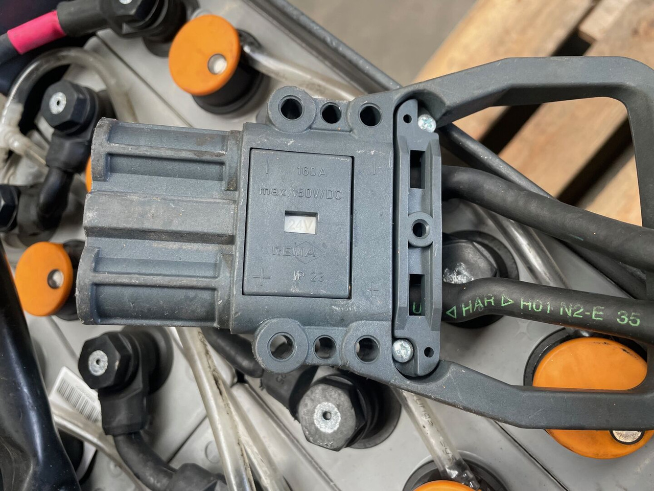 24 Volt I 3 PZS 375 - Batterij voor Intern transport: afbeelding 4 24 Volt I 3 PZS 375 - Batterij voor Intern transport: afbeelding 4