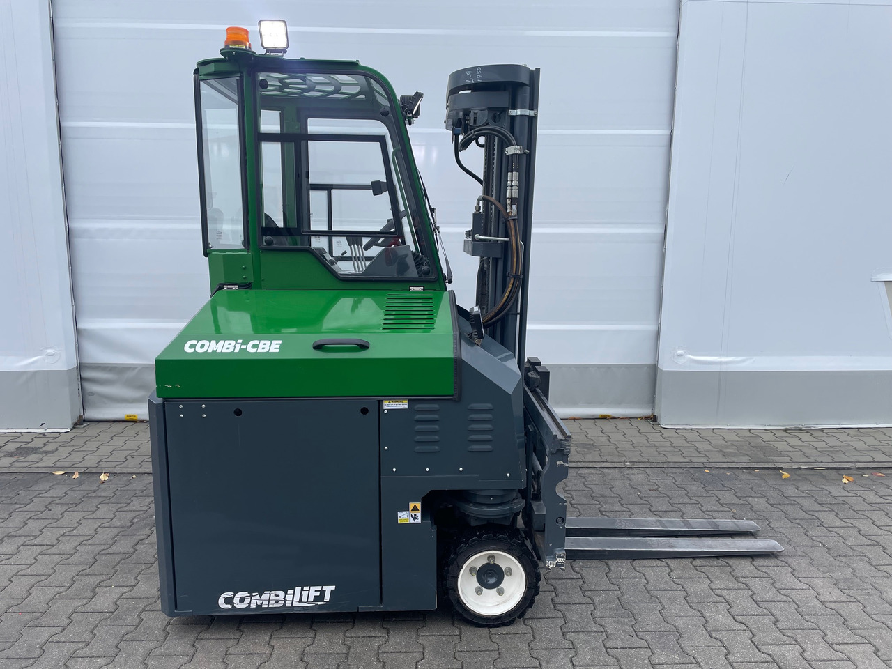 Combilift CBE 2500 - 4-weg zijlader: afbeelding 2 Combilift CBE 2500 - 4-weg zijlader: afbeelding 2