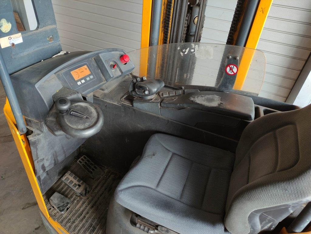 Jungheinrich ETV114 - Reach truck: afbeelding 5 Jungheinrich ETV114 - Reach truck: afbeelding 5