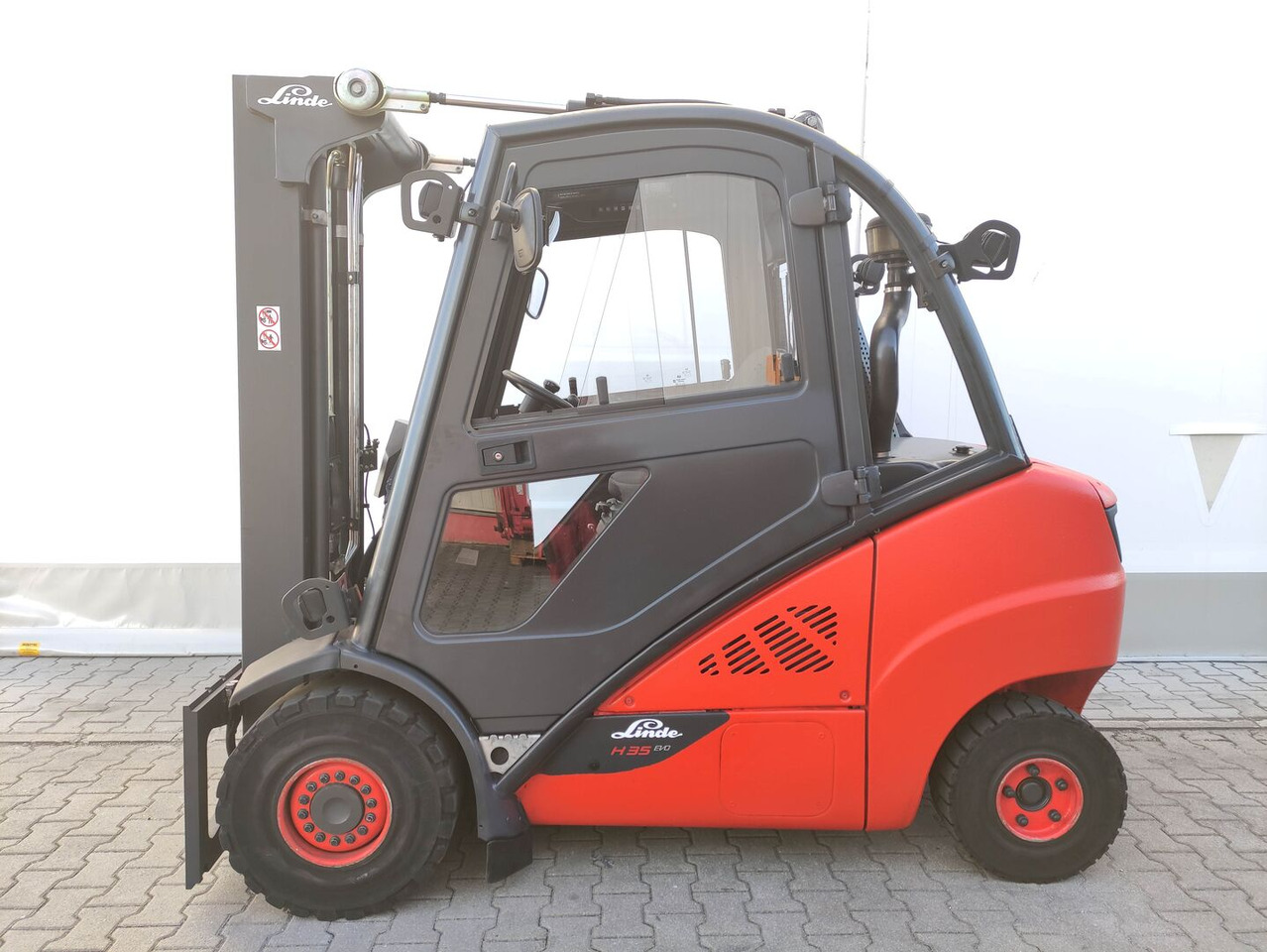 Linde H35D-393-02 EVO / LACK NEU - Diesel heftruck: afbeelding 1 Linde H35D-393-02 EVO / LACK NEU - Diesel heftruck: afbeelding 1