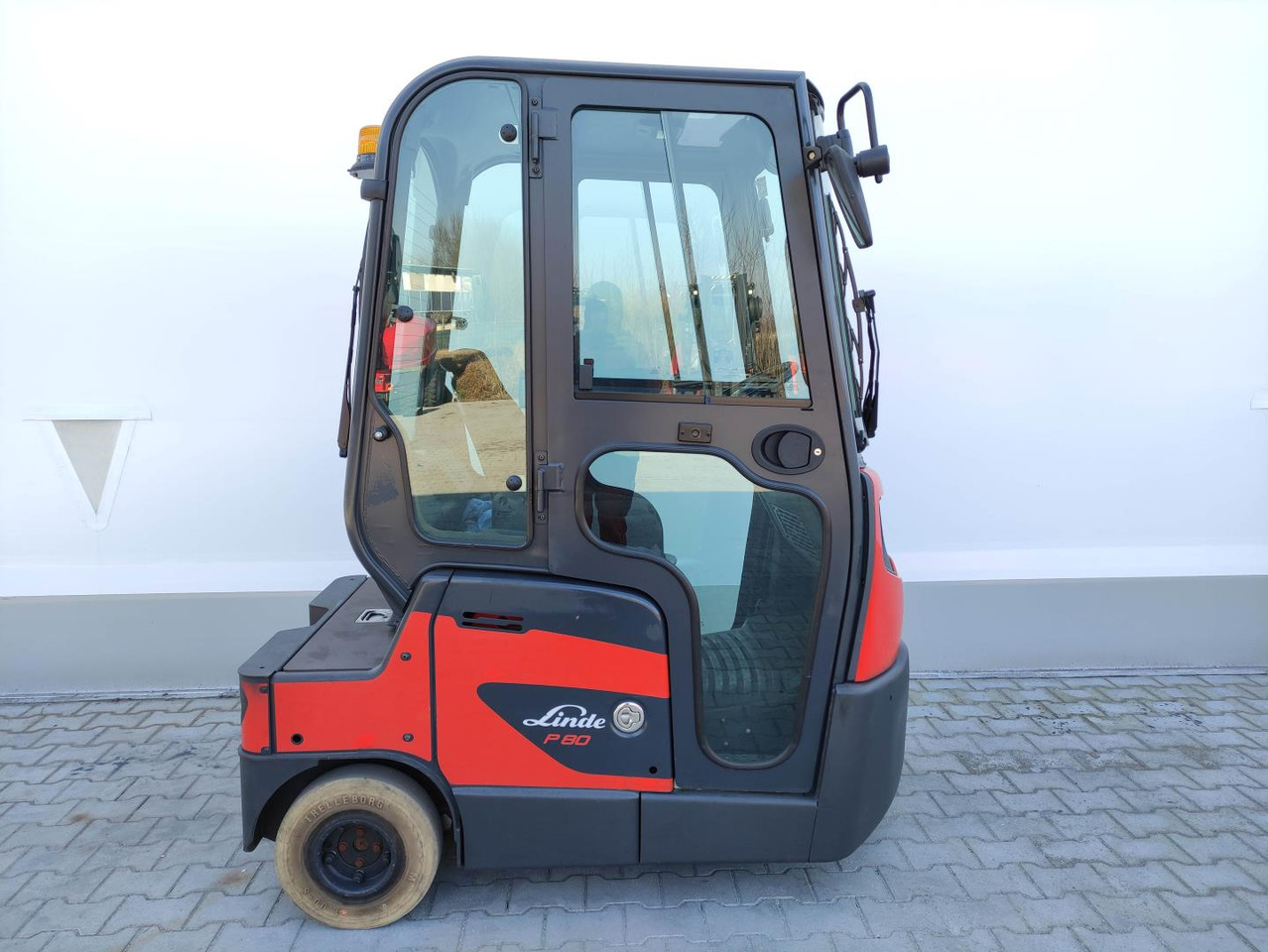 Linde P80 - Elektrische trekker: afbeelding 2 Linde P80 - Elektrische trekker: afbeelding 2