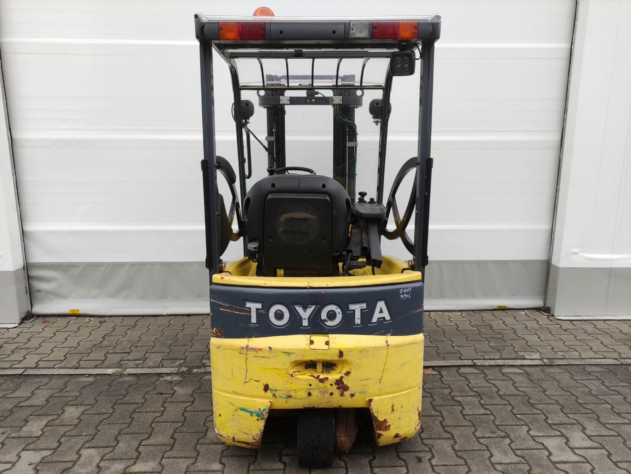 Toyota 7FBEF15 - Elektrische heftruck: afbeelding 4 Toyota 7FBEF15 - Elektrische heftruck: afbeelding 4